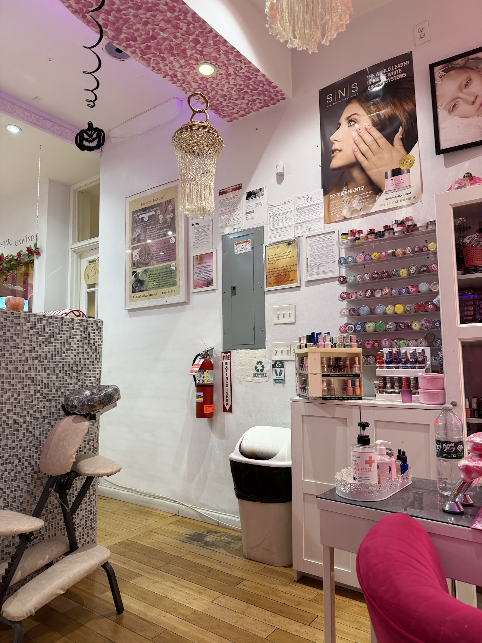 Fierce Spa nail salon nail photo 2